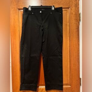 White House Black Market black crop pants. Size 12.